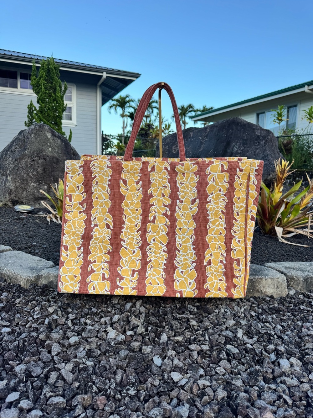 Manaola Hawaii Manea Bag Lei Puakenikeni Apricot Brandy NWT